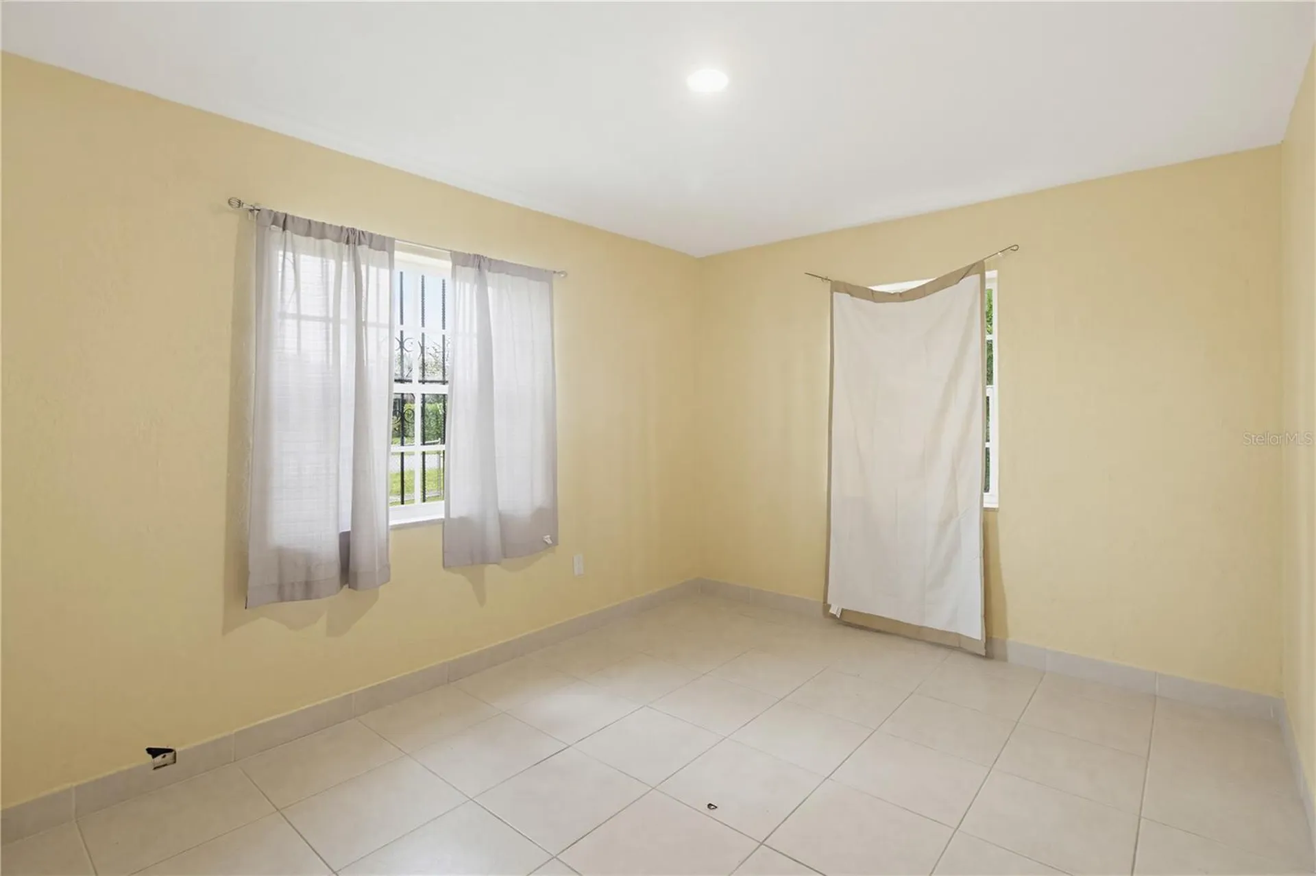 6342 SW 39th Terrace Miami FL 33155