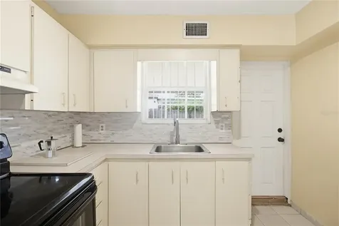 6342 SW 39th Terrace Miami FL 33155