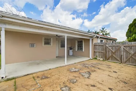 6342 SW 39th Terrace Miami FL 33155