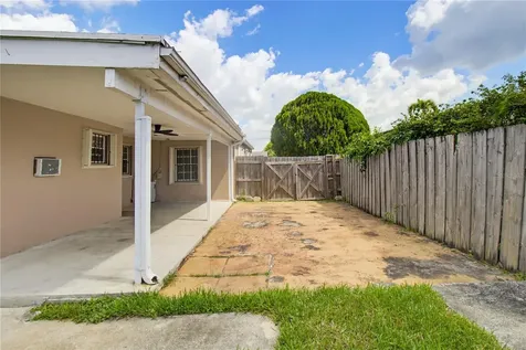 6342 SW 39th Terrace Miami FL 33155