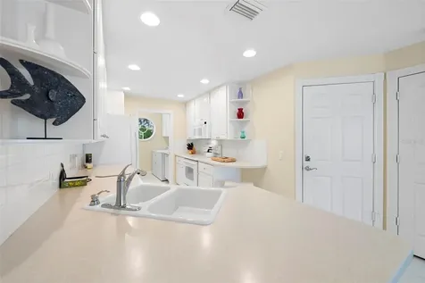 7520 Andora Drive Sarasota FL 34238
