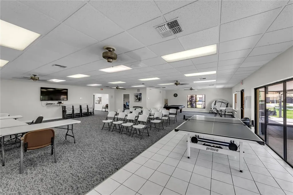 5849 Park St N St Petersburg FL 33709