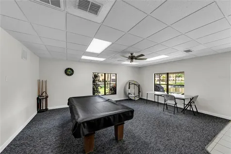 5849 Park St N St Petersburg FL 33709