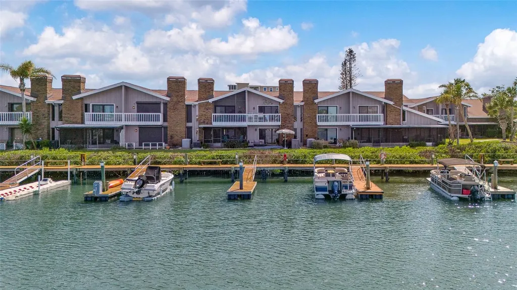 121 Lagoon Court New Smyrna Beach FL 32169