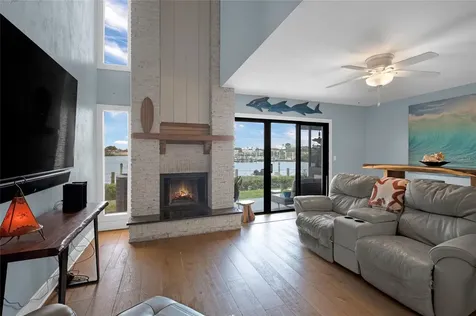 121 Lagoon Court New Smyrna Beach FL 32169