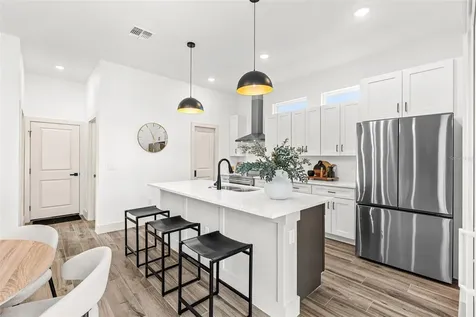 724 Ellwood Avenue Orlando FL 32804