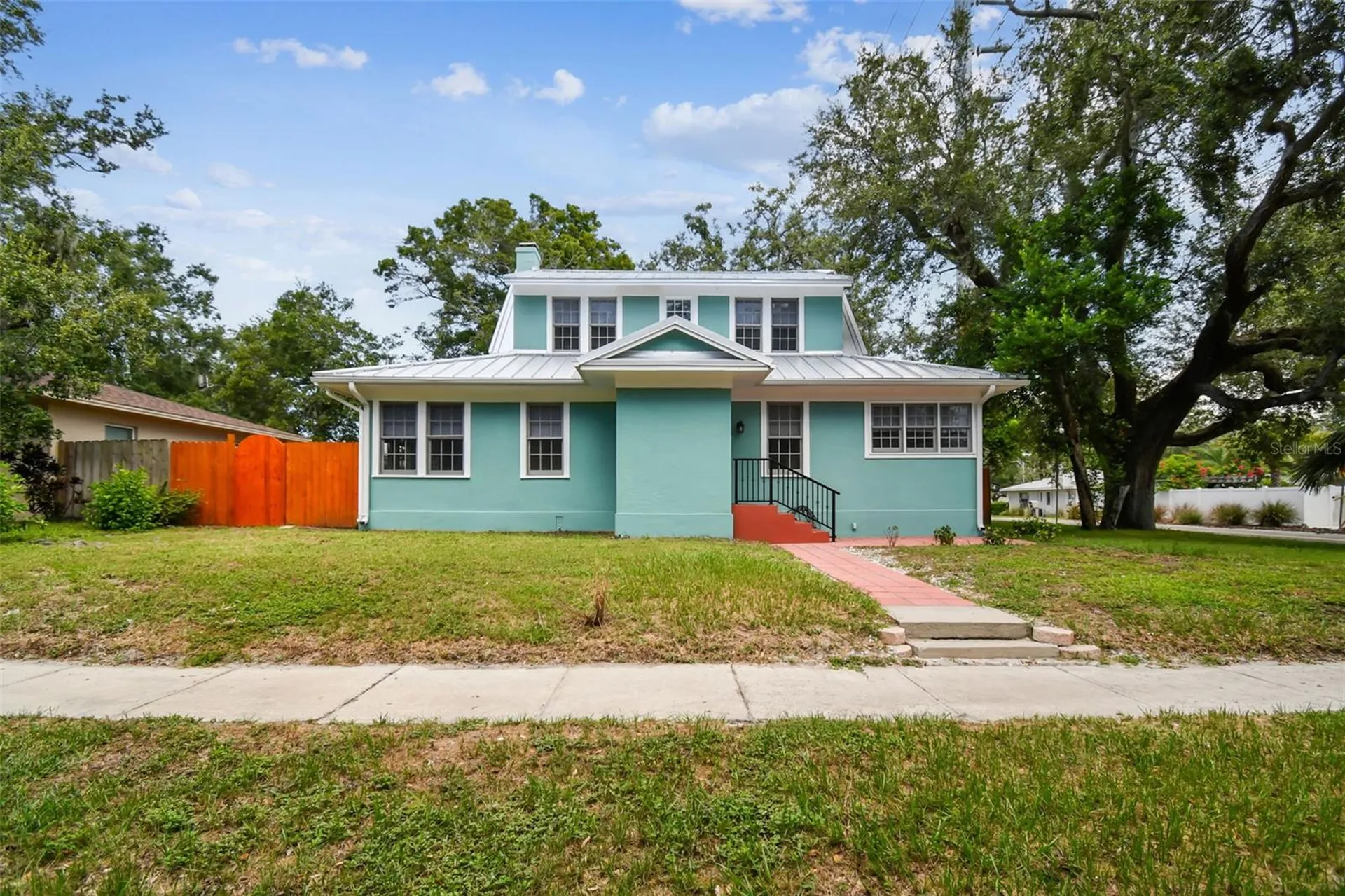 Dunedin FL 34698