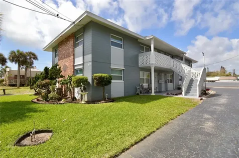 835 N Grandview Avenue Daytona Beach FL 32118