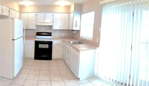 835 N Grandview Avenue Daytona Beach FL 32118