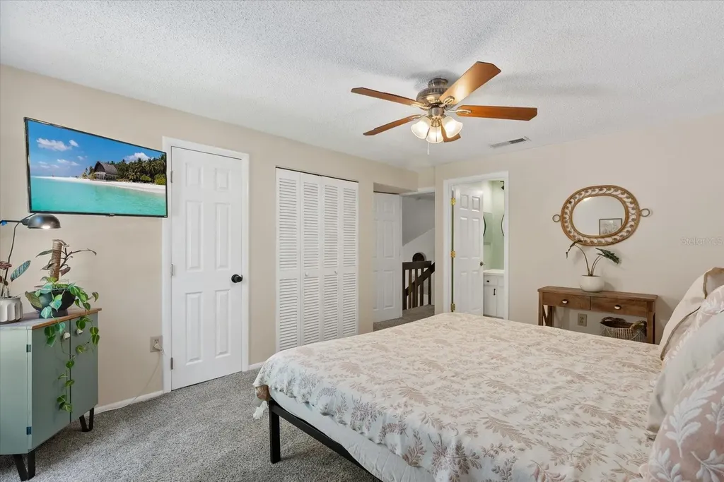 4034 S Lockwood Ridge Road Sarasota FL 34231