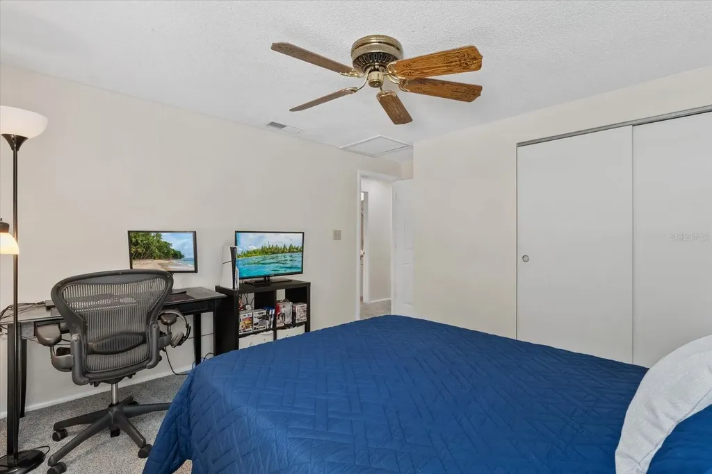 4034 S Lockwood Ridge Road Sarasota FL 34231