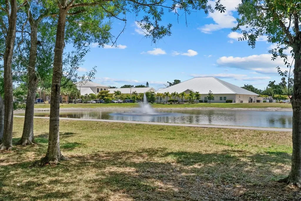 4034 S Lockwood Ridge Road Sarasota FL 34231