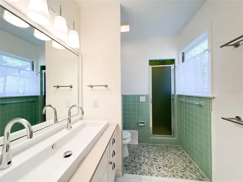 501 NE 8th Avenue Gainesville FL 32601