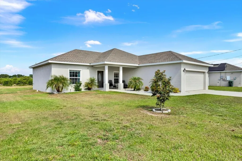 621 Palmdale Avenue Avon Park FL 33825