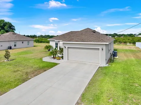 621 Palmdale Avenue Avon Park FL 33825