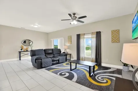 621 Palmdale Avenue Avon Park FL 33825