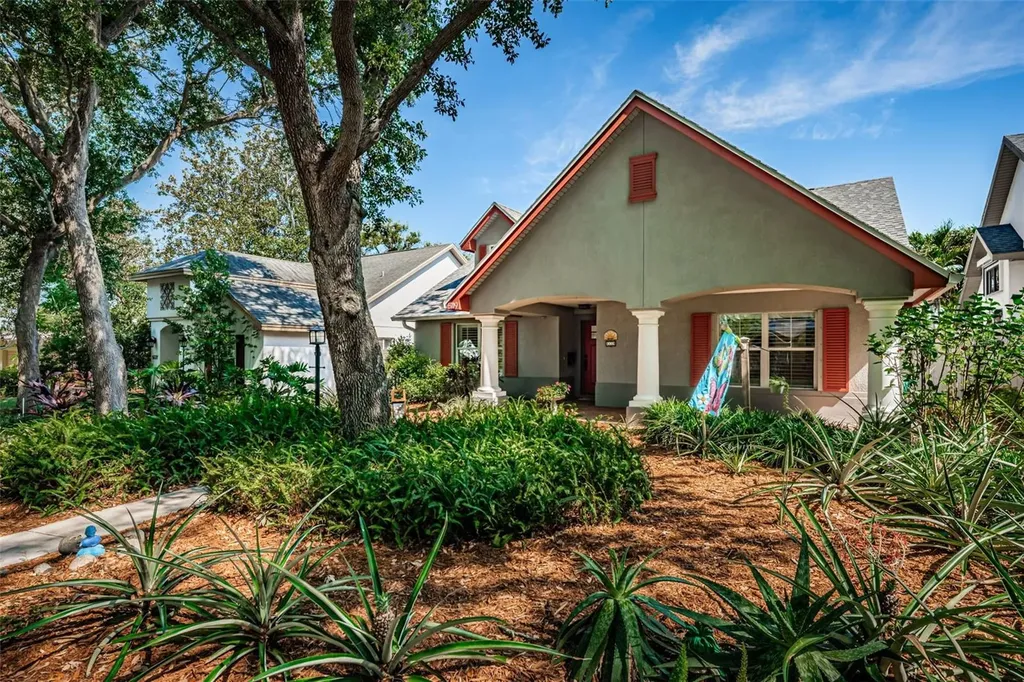 5119 21st Avenue N St Petersburg FL 33710