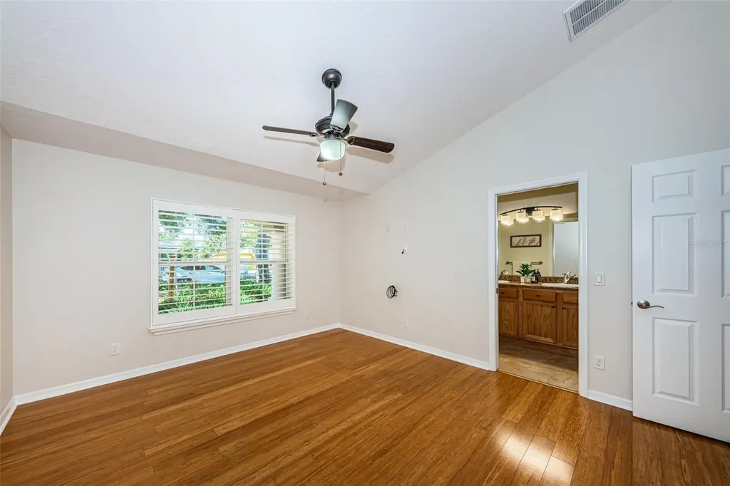 5119 21st Avenue N St Petersburg FL 33710