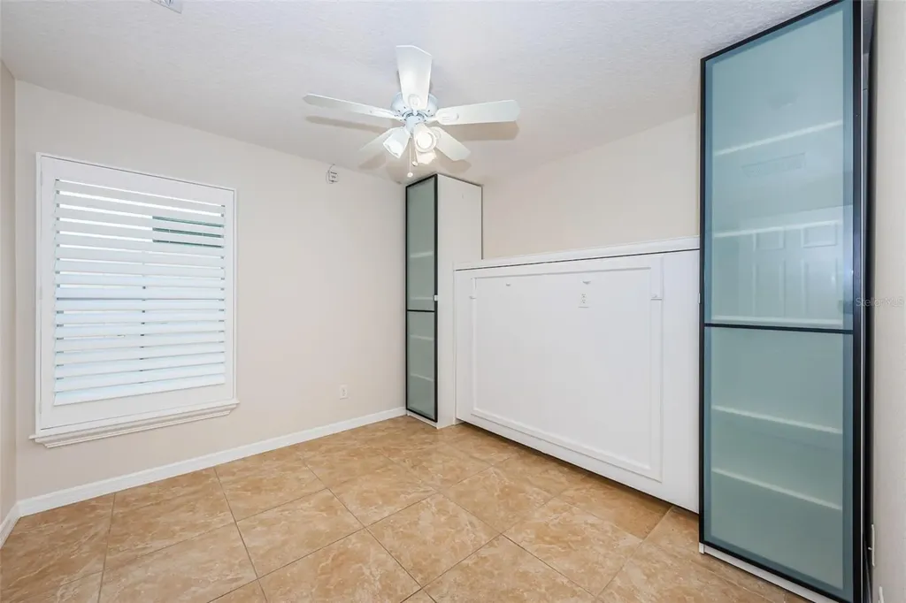 5119 21st Avenue N St Petersburg FL 33710