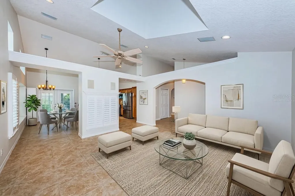 5119 21st Avenue N St Petersburg FL 33710
