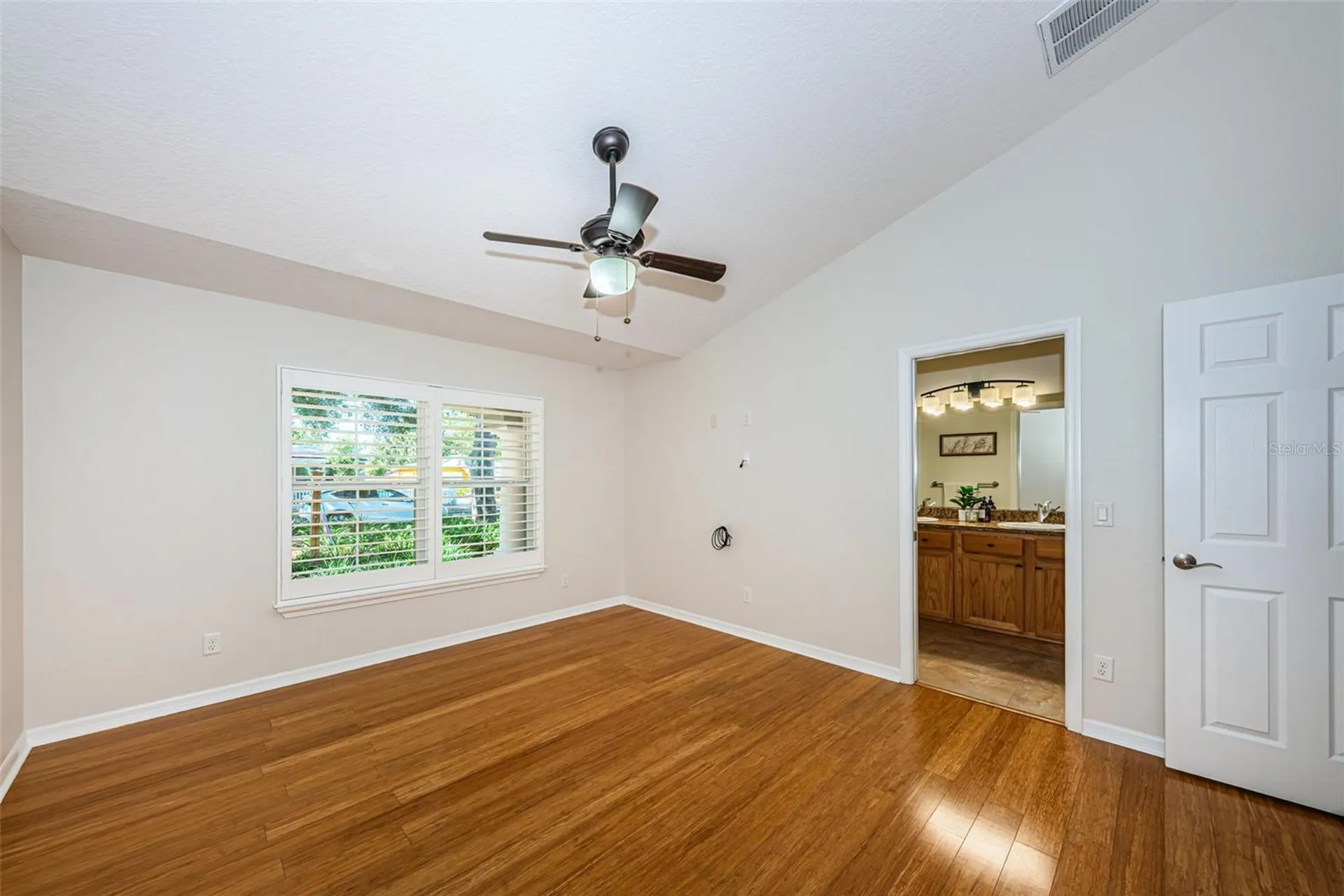 5119 21st Avenue N St Petersburg FL 33710