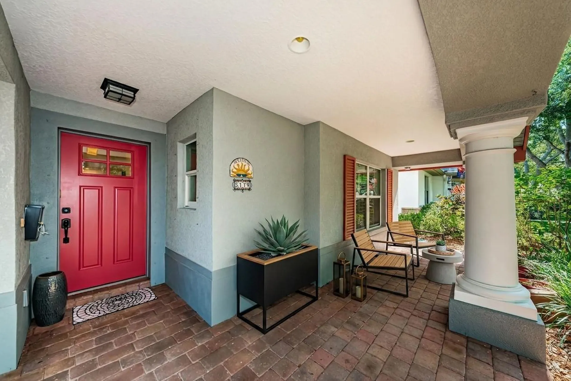 5119 21st Avenue N St Petersburg FL 33710