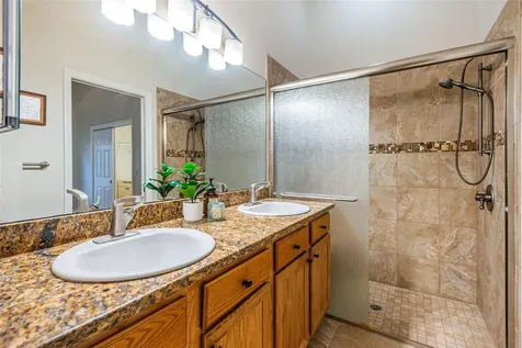5119 21st Avenue N St Petersburg FL 33710