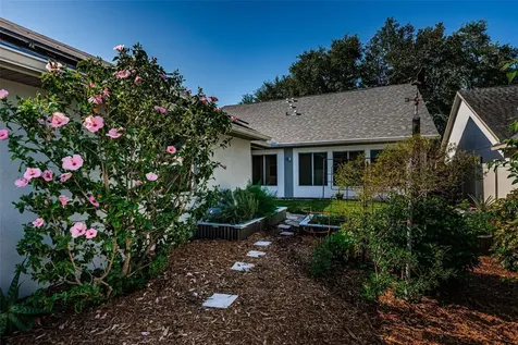 5119 21st Avenue N St Petersburg FL 33710