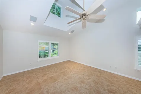 5119 21st Avenue N St Petersburg FL 33710