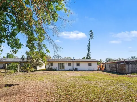 1207 22nd Avenue W Palmetto FL 34221