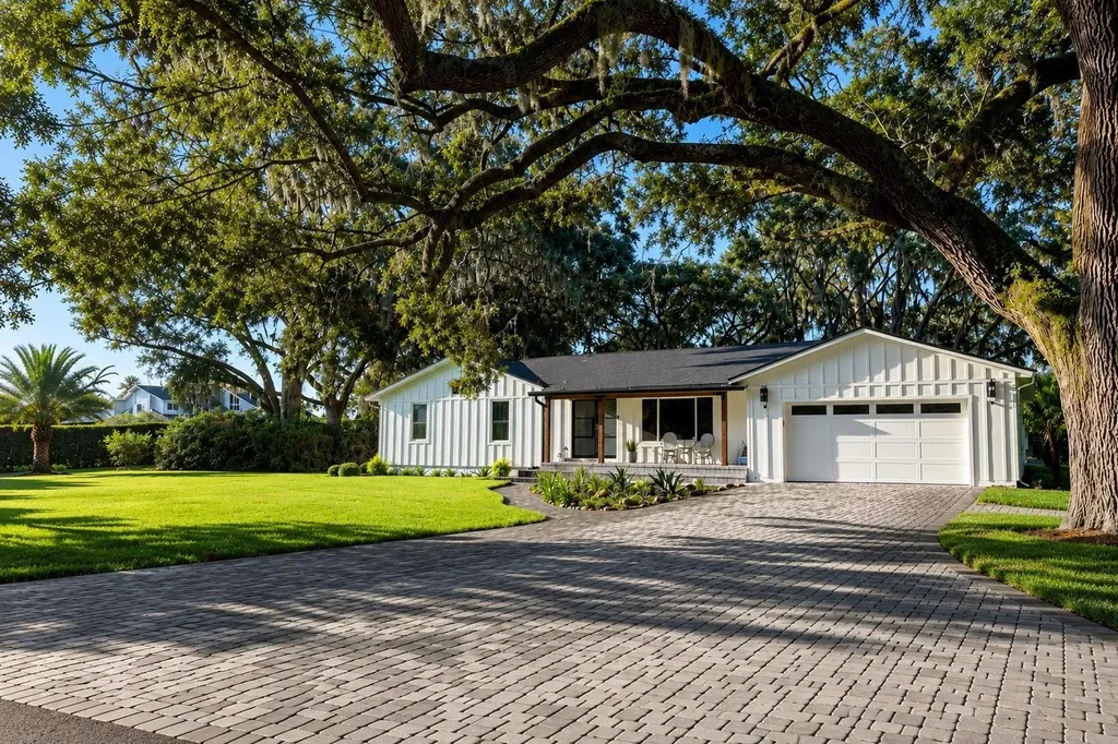 11102 Shady Oak Street Orlando FL 32832