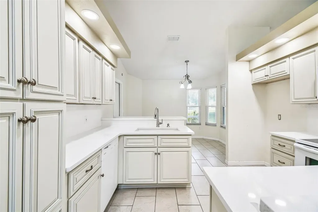 7021 Oregon Chickadee Road Weeki Wachee FL 34613