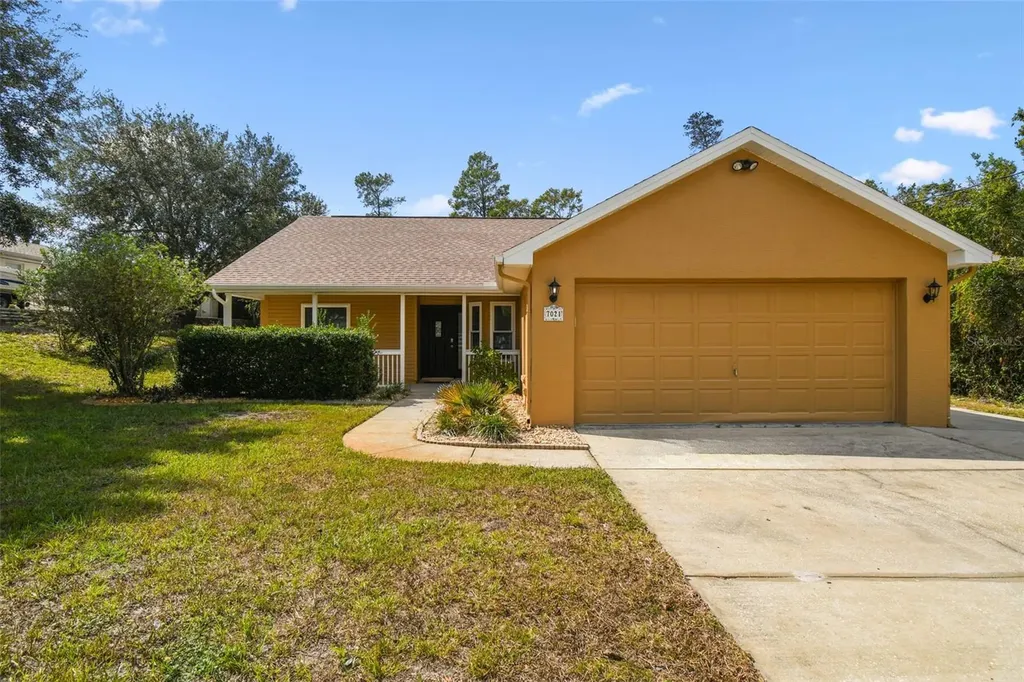 7021 Oregon Chickadee Road Weeki Wachee FL 34613