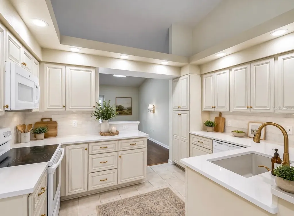 7021 Oregon Chickadee Road Weeki Wachee FL 34613