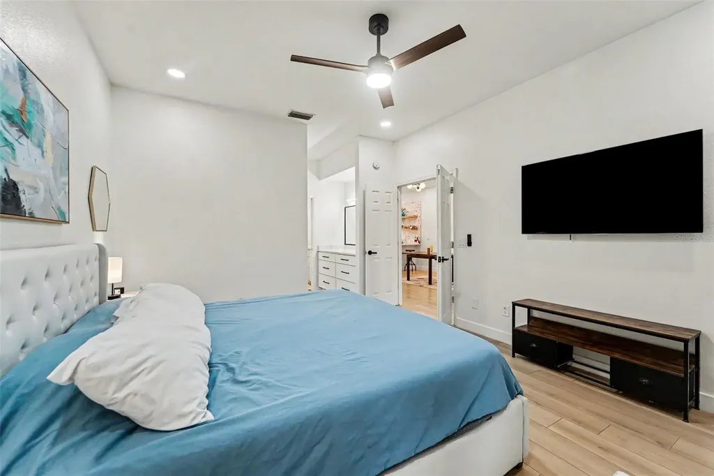 2511 W Texas Avenue Tampa FL 33629