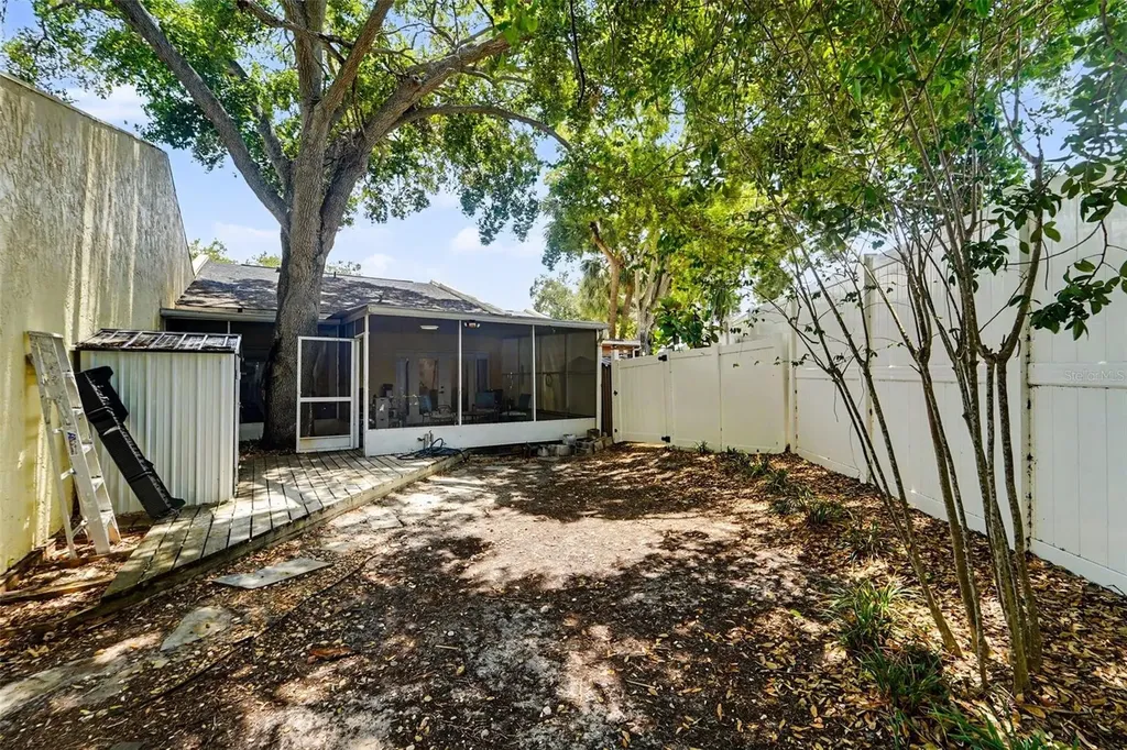 2511 W Texas Avenue Tampa FL 33629