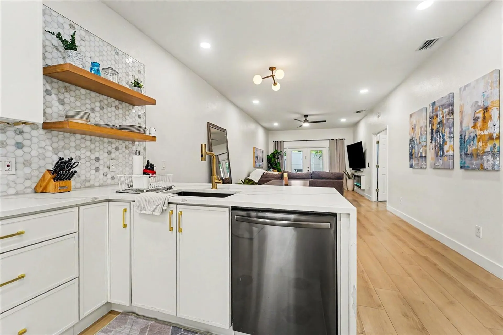 2511 W Texas Avenue Tampa FL 33629