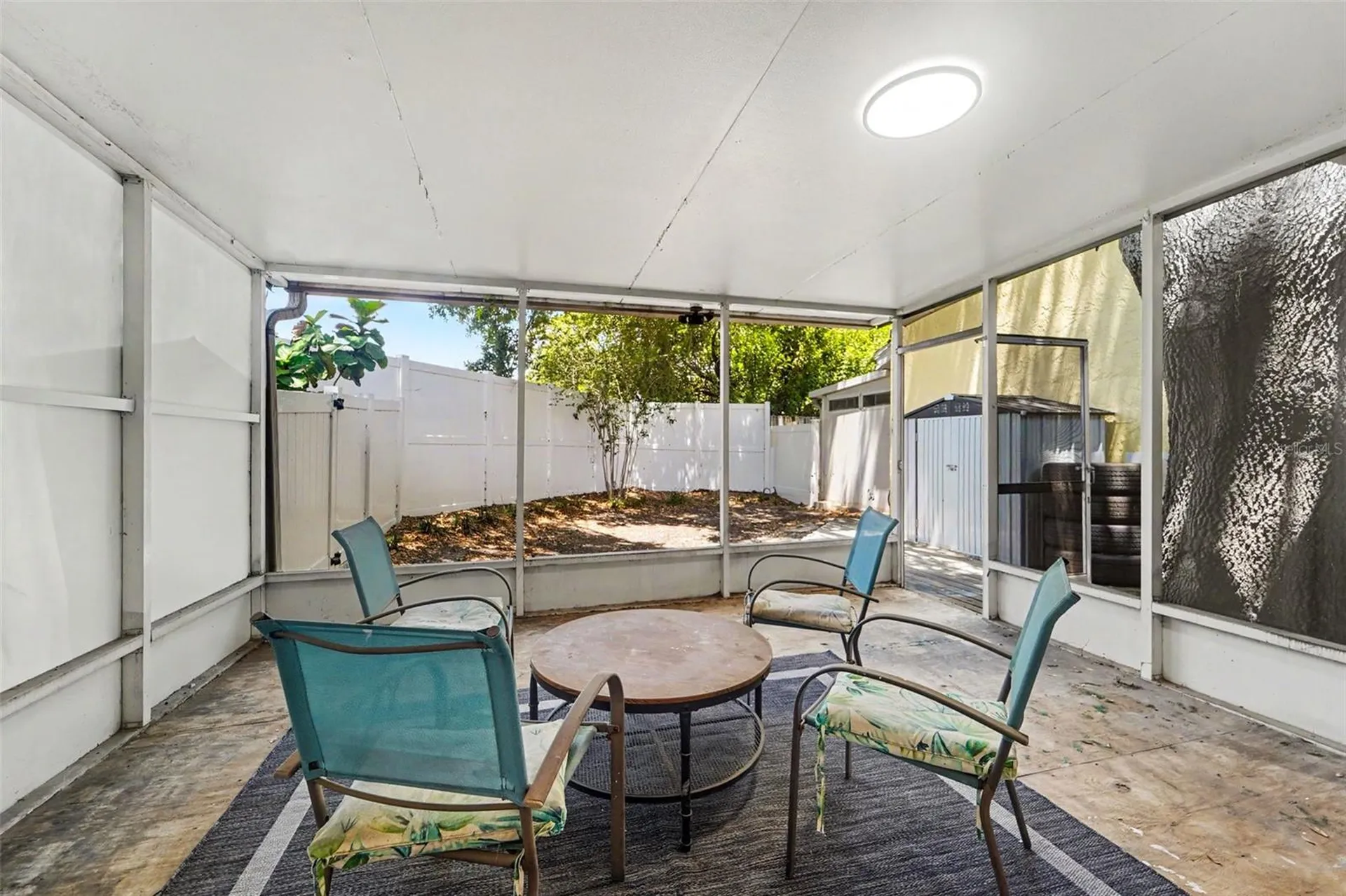 2511 W Texas Avenue Tampa FL 33629