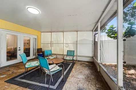2511 W Texas Avenue Tampa FL 33629