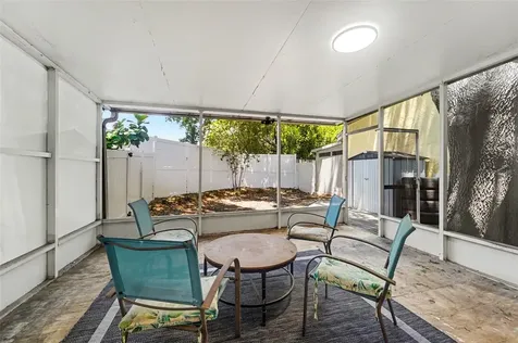 2511 W Texas Avenue Tampa FL 33629