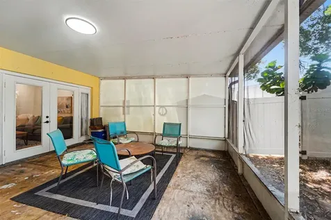 2511 W Texas Avenue Tampa FL 33629