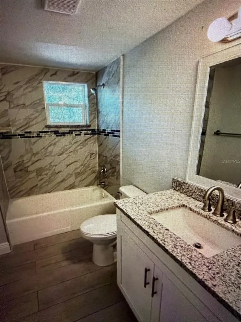 14061 SE 117th Place Ocklawaha FL 32179