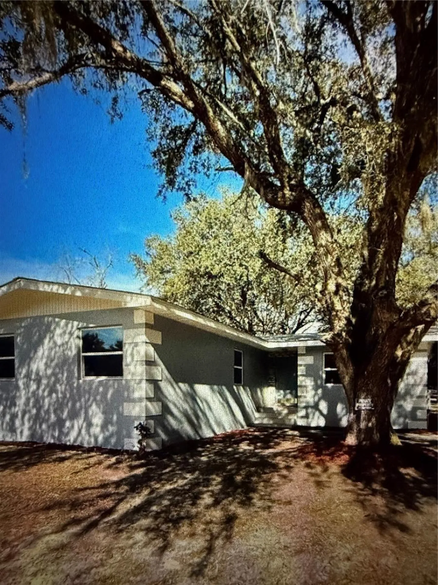 14061 SE 117th Place Ocklawaha FL 32179