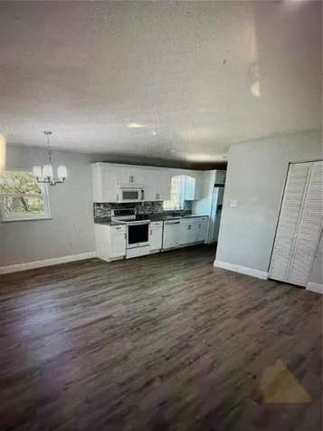 14061 SE 117th Place Ocklawaha FL 32179