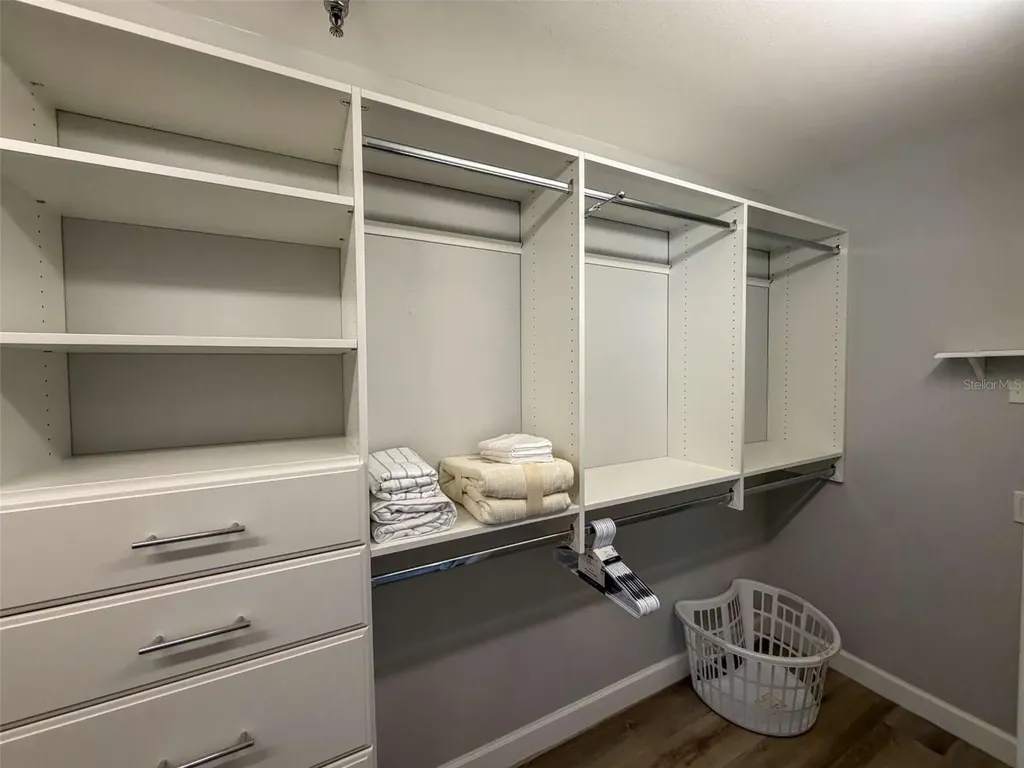2013 Harbour Links Drive Longboat Key FL 34228