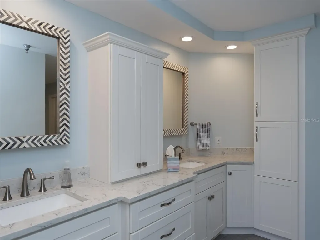 2013 Harbour Links Drive Longboat Key FL 34228
