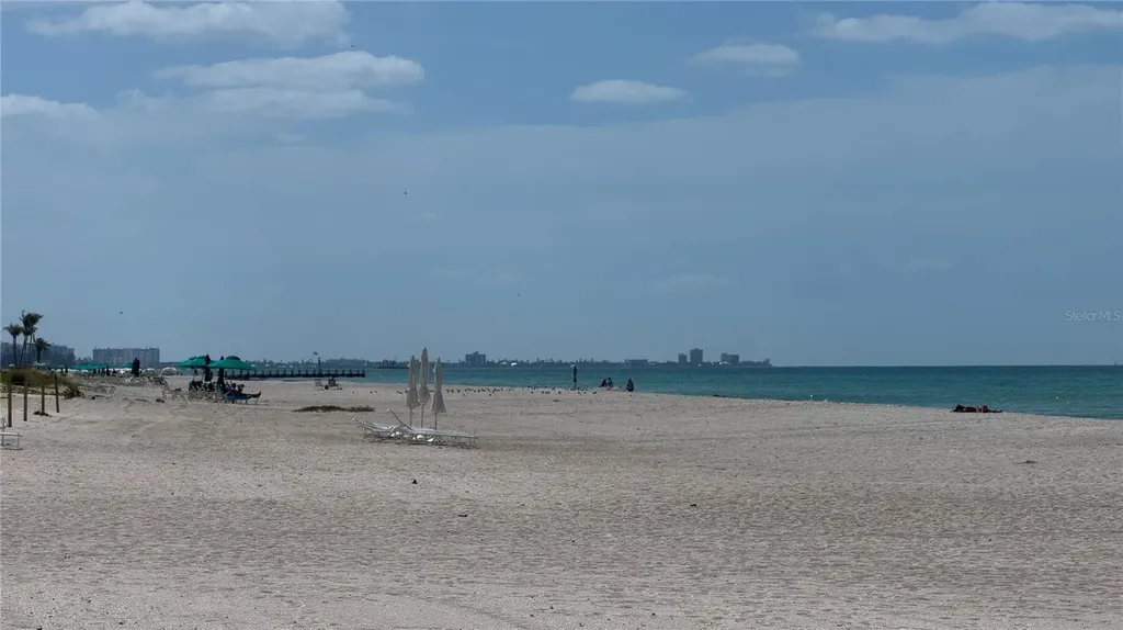 2013 Harbour Links Drive Longboat Key FL 34228