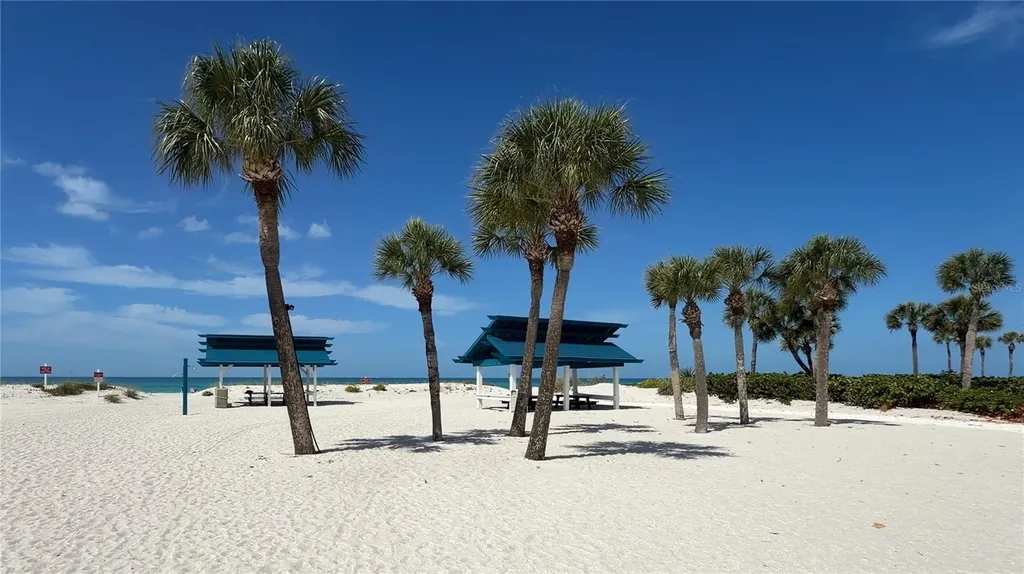2013 Harbour Links Drive Longboat Key FL 34228