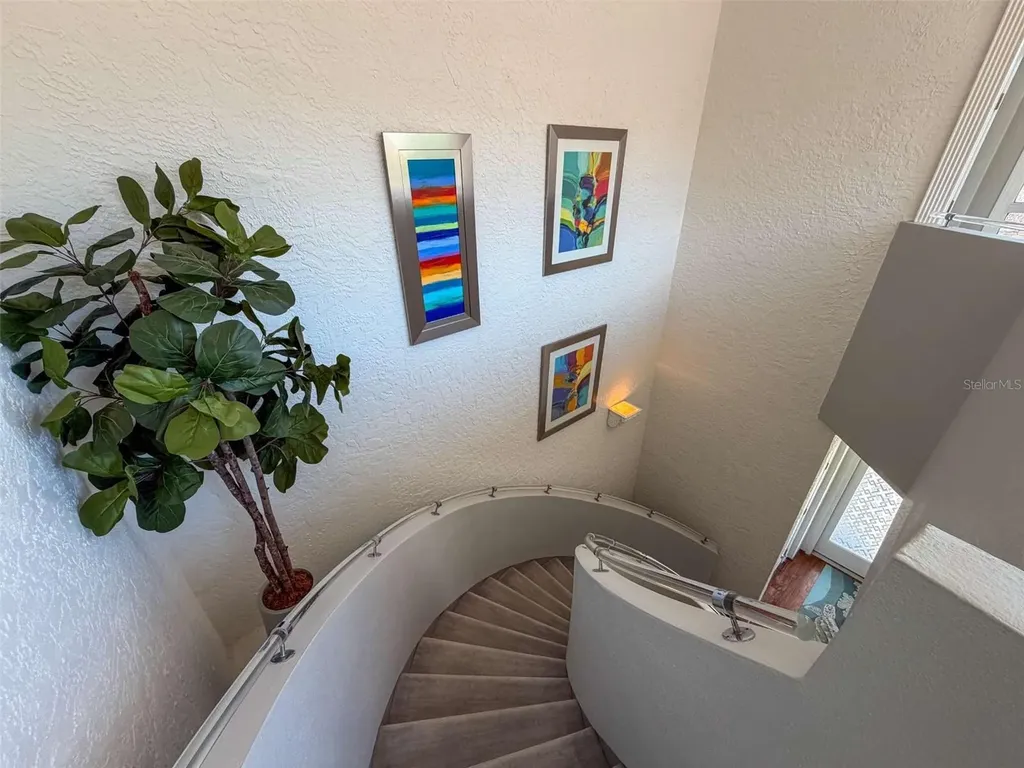 2013 Harbour Links Drive Longboat Key FL 34228