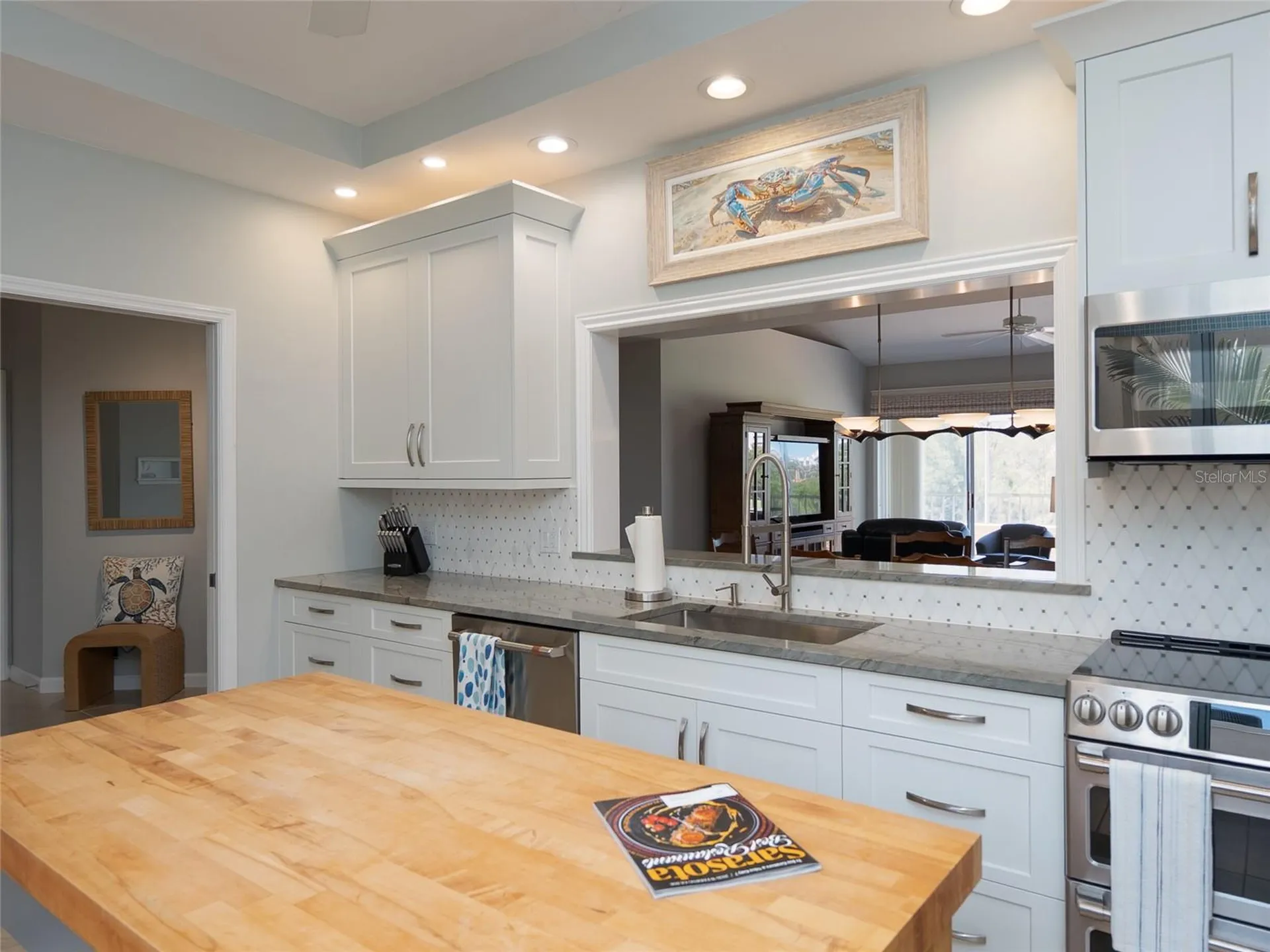 2013 Harbour Links Drive Longboat Key FL 34228